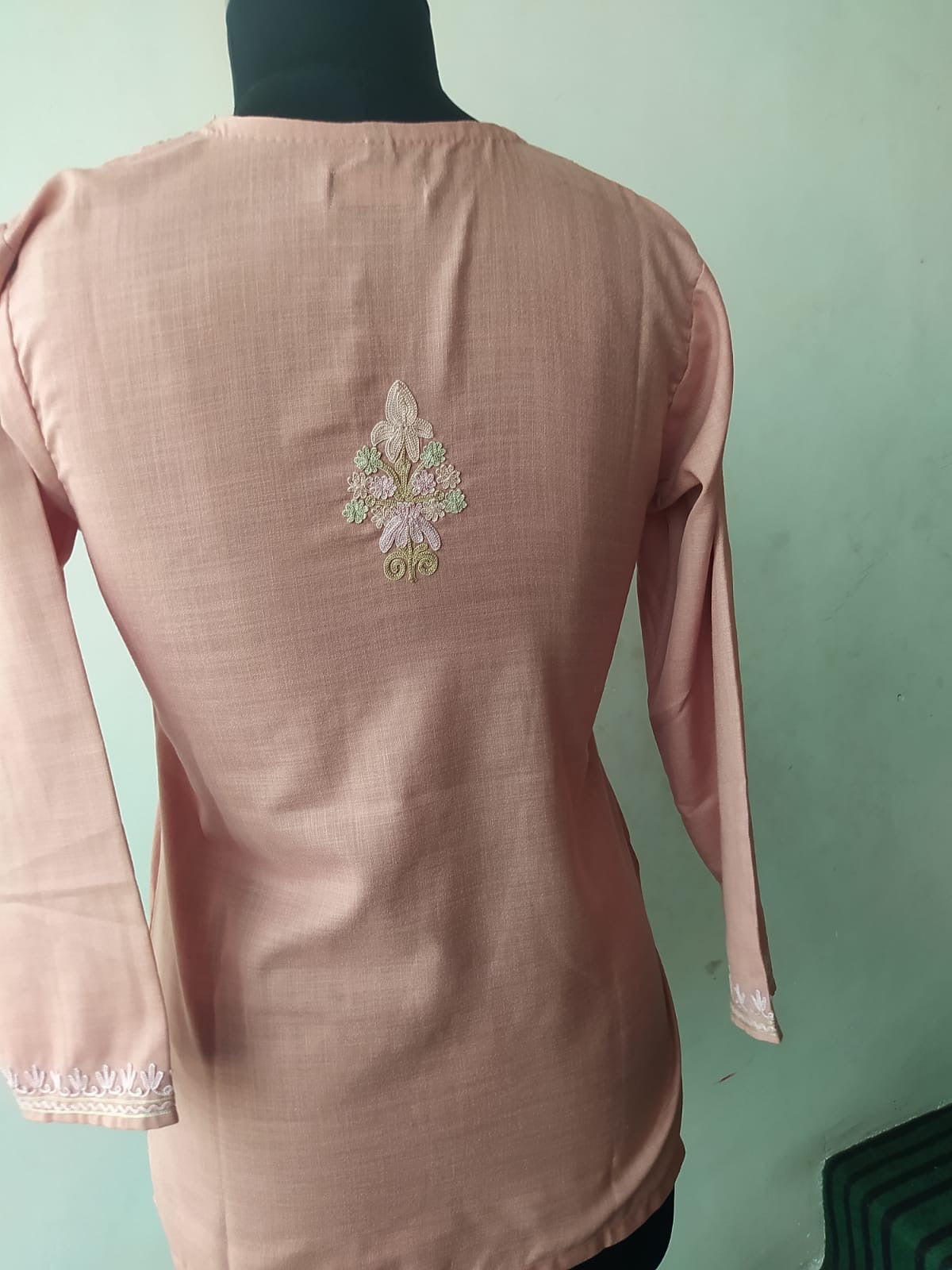 Kashmir ethnique women’s aari Work Short top