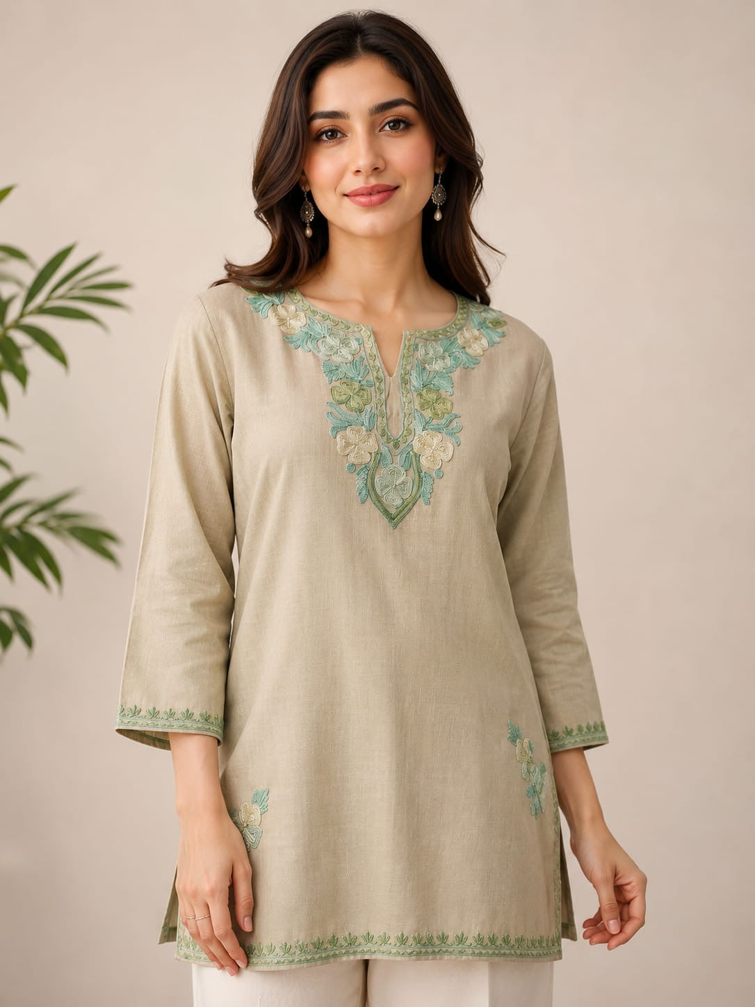 Kashmir ethnique women’s aari Work Short top