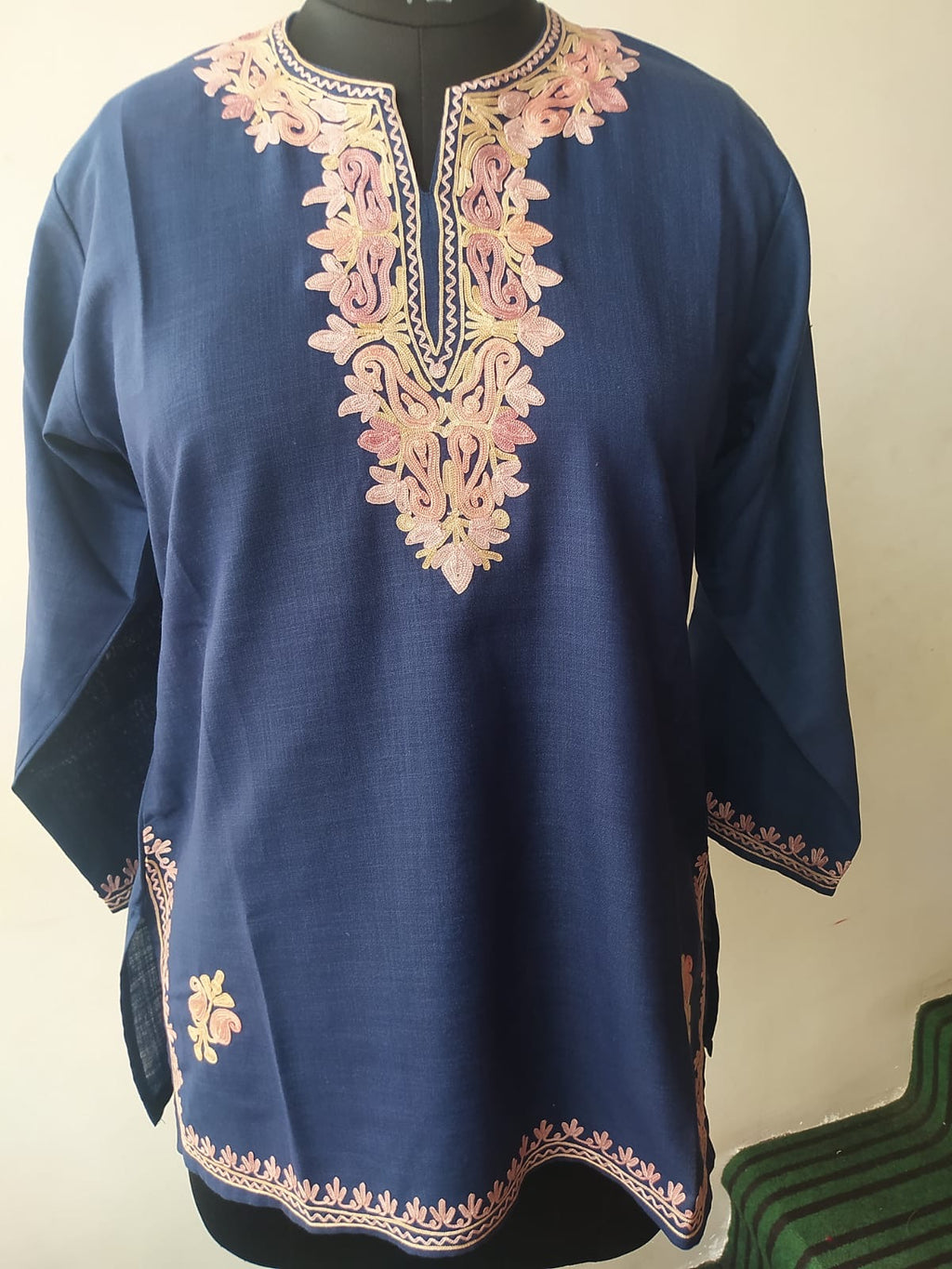 Kashmir ethnique women’s aari Work Short top