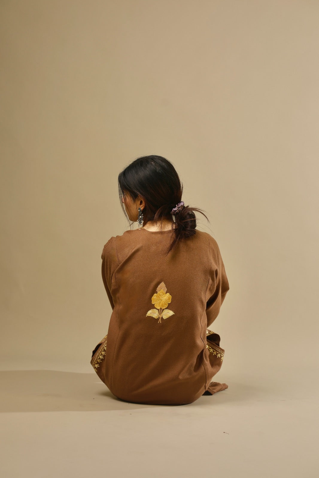 Ethnic Embroidered Kurta with Floral Neckline Detailing