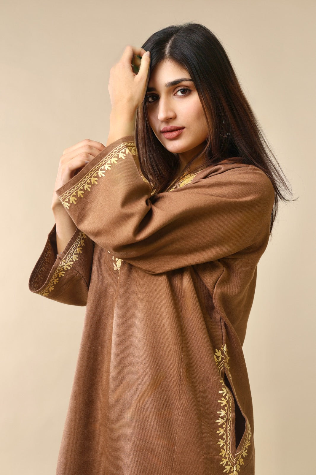 Ethnic Embroidered Kurta with Floral Neckline Detailing
