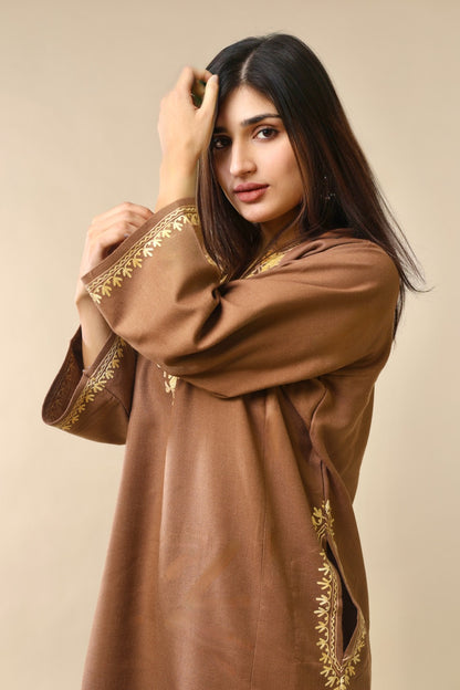 Ethnic Embroidered Kurta with Floral Neckline Detailing