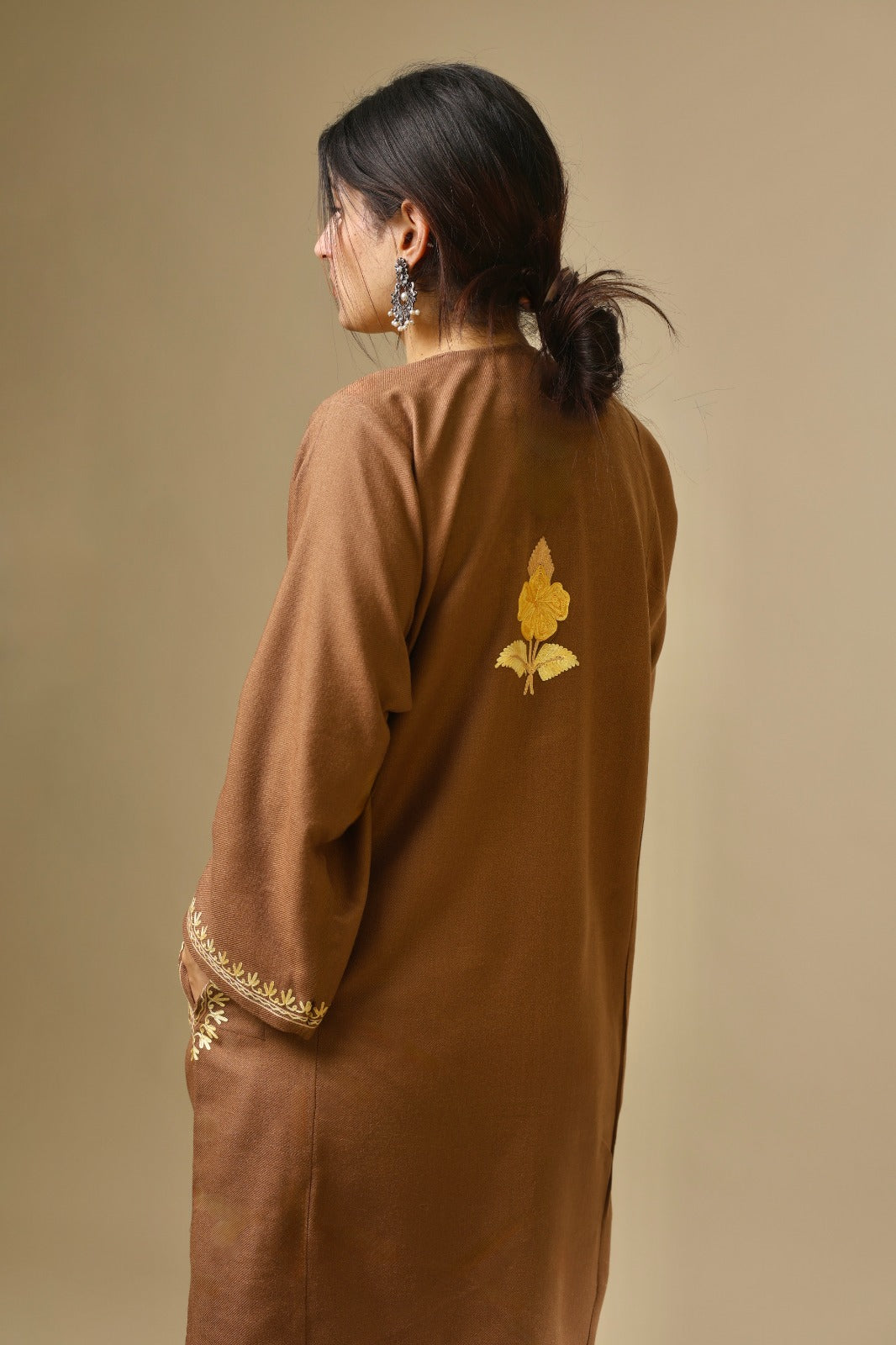 Ethnic Embroidered Kurta with Floral Neckline Detailing