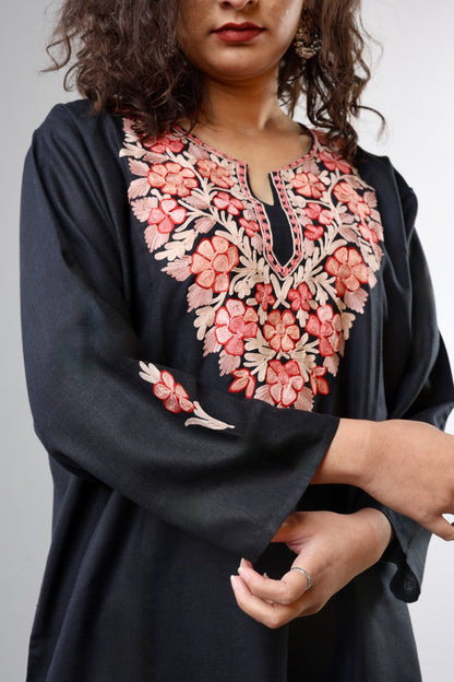 Ethnic Embroidered Kurta with Floral Neckline Detailing