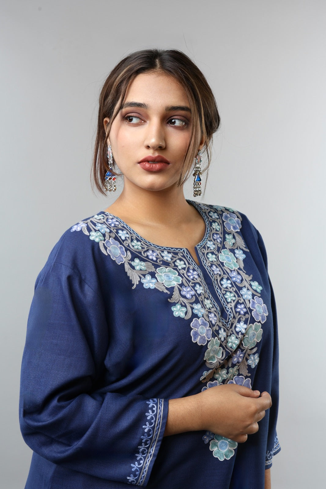 Ethnic Embroidered Kurta with Floral Neckline Detailing
