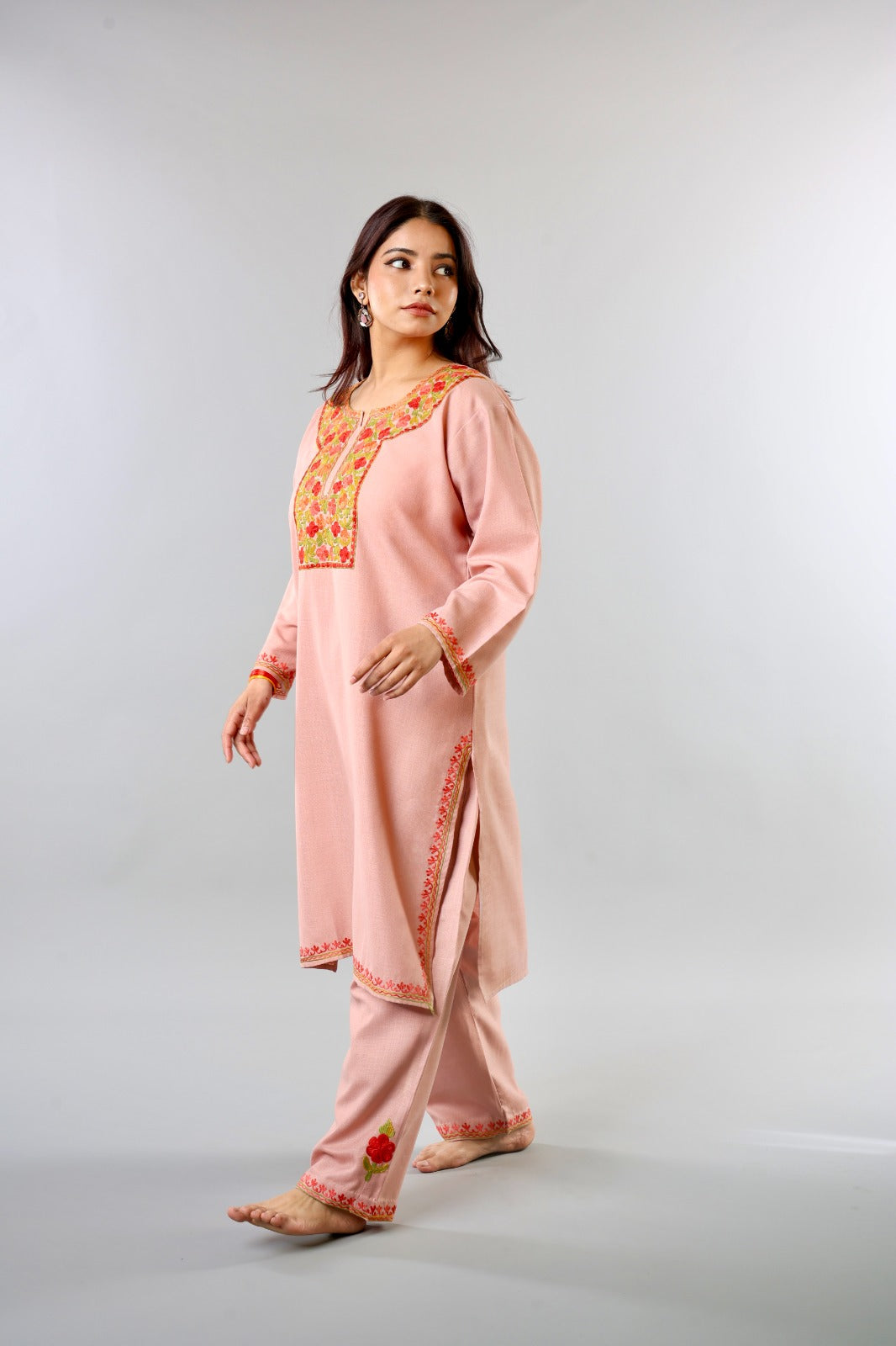 Ethnic Embroidered Kurta with Floral Neckline Detailing