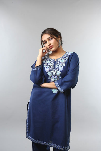 Ethnic Embroidered Kurta with Floral Neckline Detailing