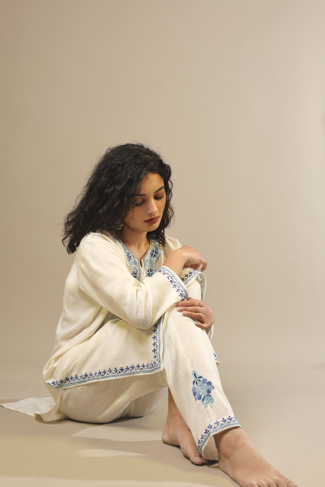 Ethnic Embroidered Kurta with Floral Neckline Detailing
