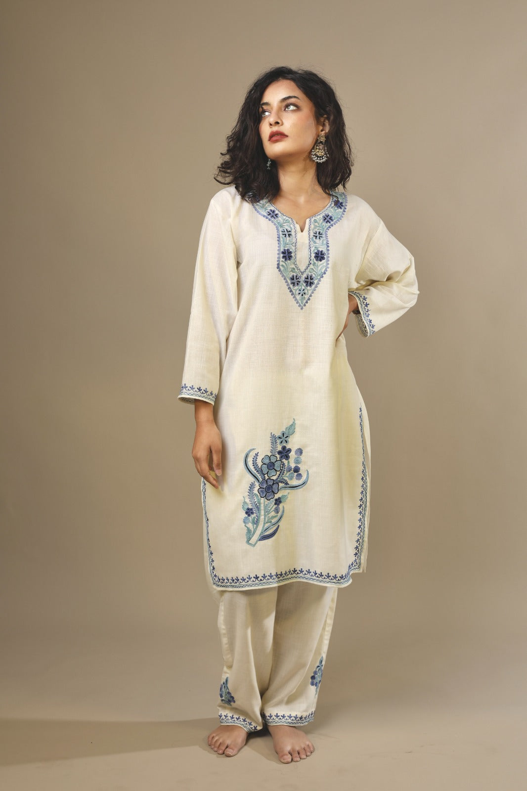Ethnic Embroidered Kurta with Floral Neckline Detailing
