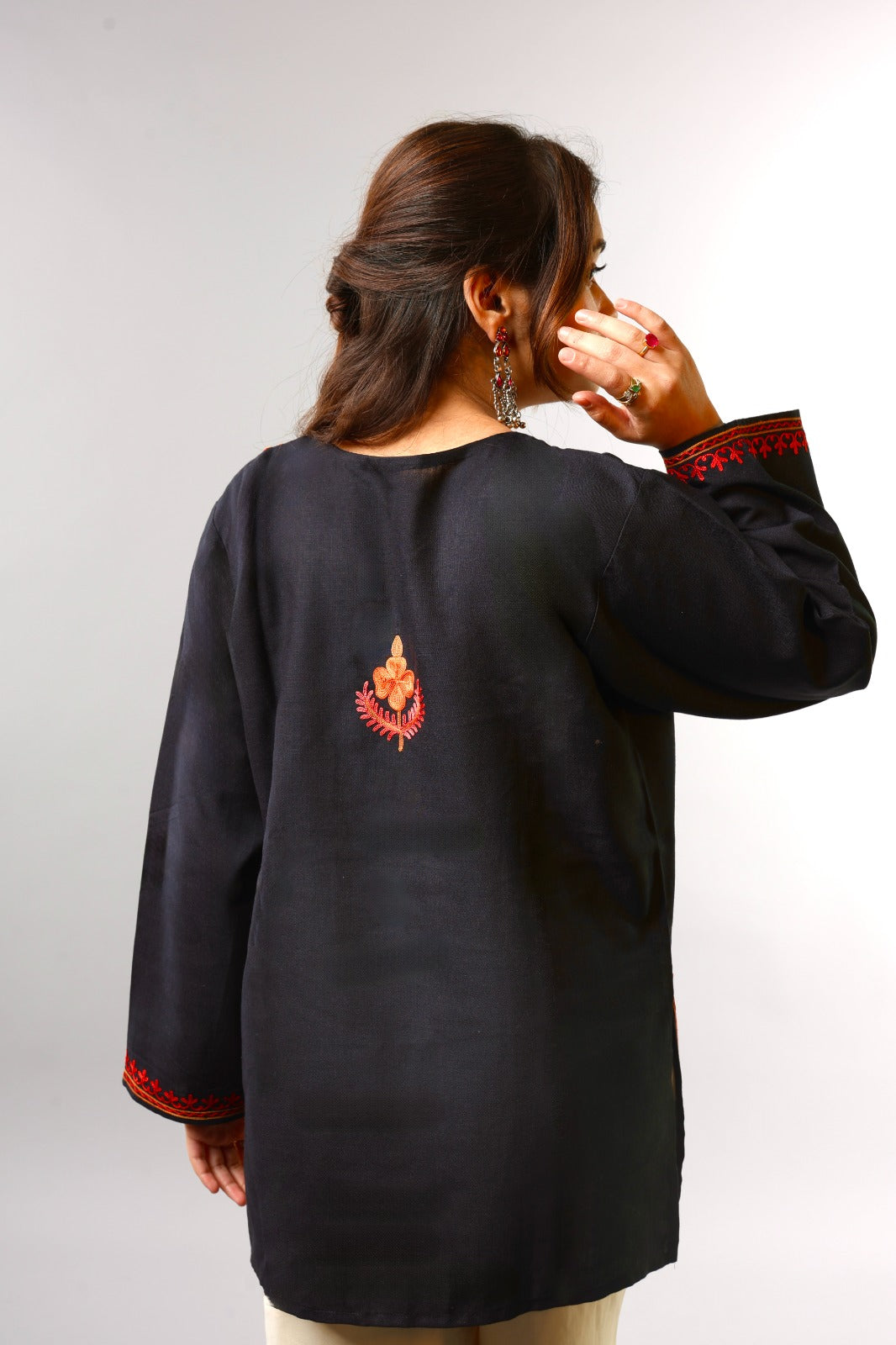Ethnic Embroidered Kurta with Floral Neckline Detailing